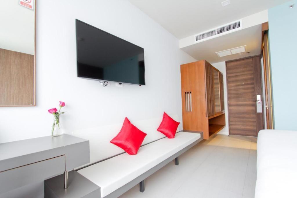 Hotell Elegancy Sansabai Patong